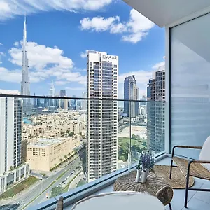 https://luxury-studio-burj-khalifa-view-in-business-bay.sharjah-hotels.com
