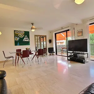 Apartment Lei Tapenie Par Dodo-a-cassis, Cassis