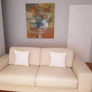 https://st-germain-des-pres-apartment.fr-paris.fr