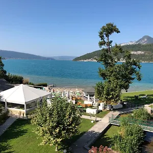 https://logement-atypique-avec-vue-unique-panoramique-sur-le.hotels-rhonealpes.com